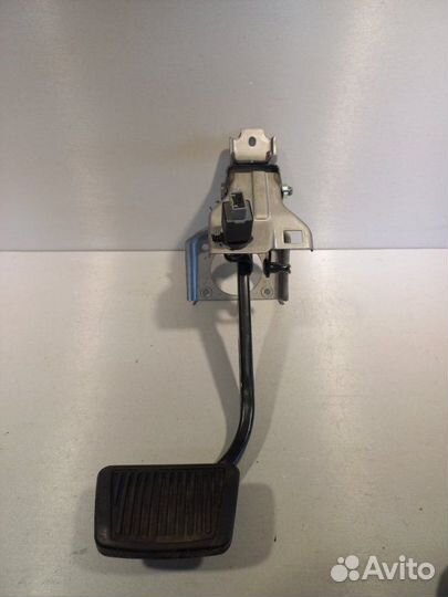 Педаль тормоза Kia Rio седан G4FC 2016