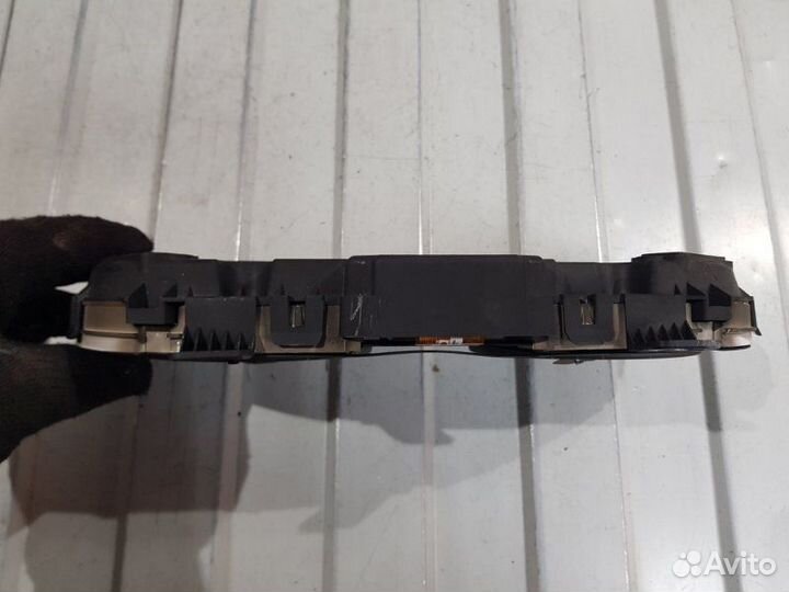 Панель приборов Hyundai Solaris G4FA 2015