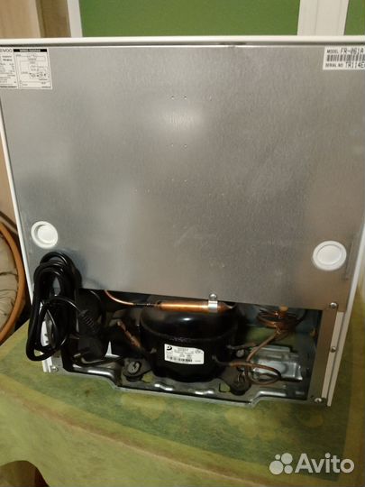 Холодильник маленький