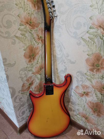 Электро гитара 650