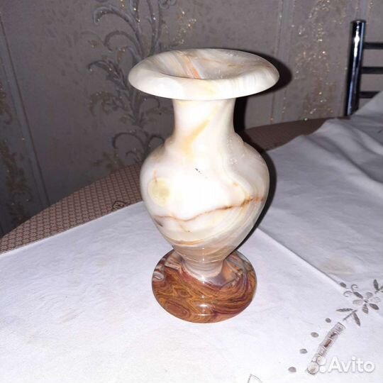 Подсвечник из оникса