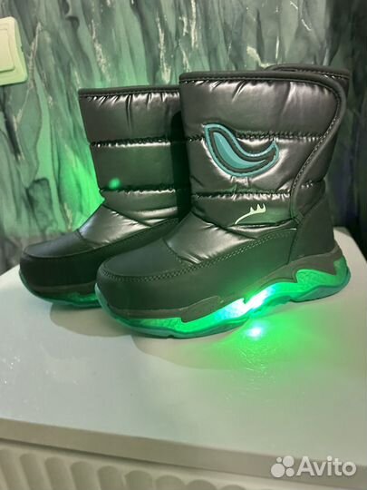 Дутики зимние для мальчика 30