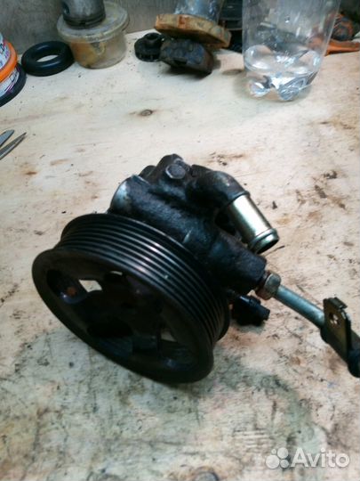 Насос гидроусилителя руля для Тойоты Камри 2004год