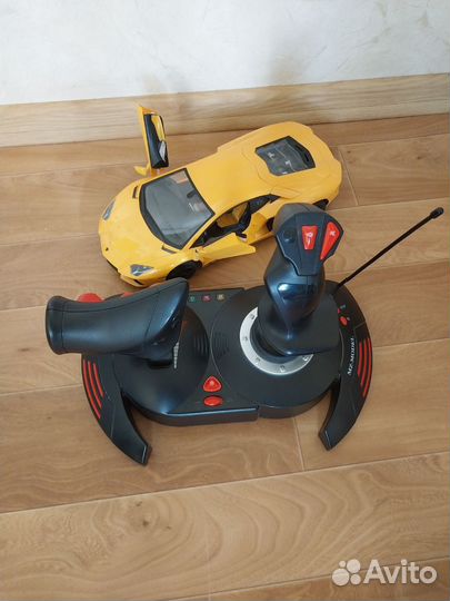 Машина на пульте управления