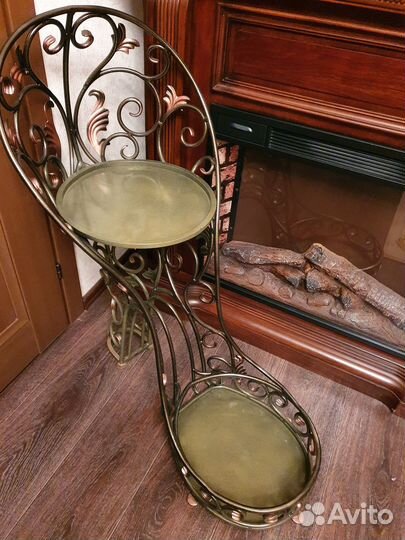 Напольная подставка кованая для цветов 