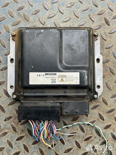 Блок управления двигателем Mitsubishi L200