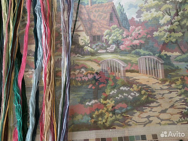 Станок для вышивки деревянный напольный