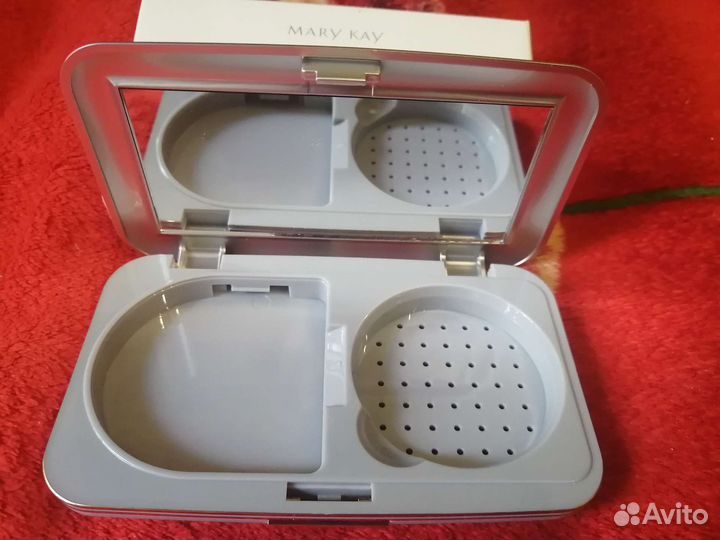 Футляр для пудры