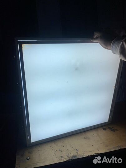 Продаётся светильник потолочный