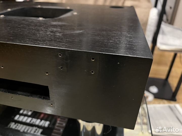 Виниловый проигрыватель 