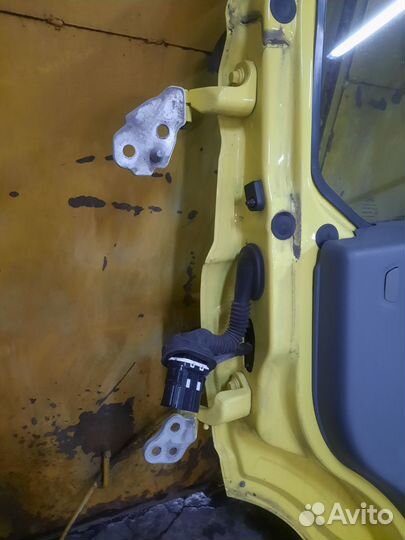 Дверь Ford Transit 2018 правая боковая