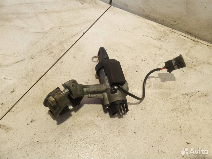 Замок зажигания Nissan Primera P10 1995 nissan