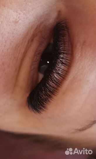 Наращивание ресниц. Долговременная укладка бровей