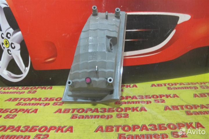 Lexus LX450/570 Подсветка номера левая