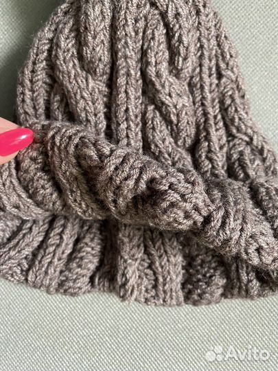 Шапка женская, ручная работа