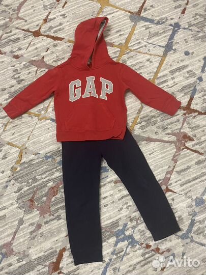 Спортивный костюм Gap