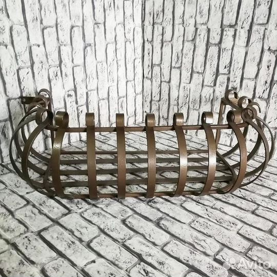 Цветочница на окно