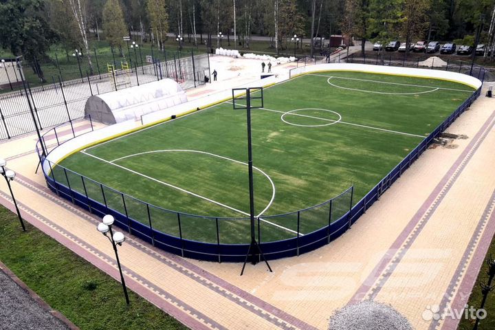 Хоккейная коробка из стеклопластиковых панелей