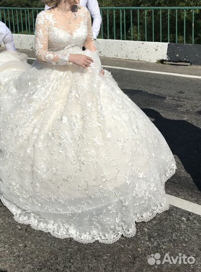 Свадебное платье