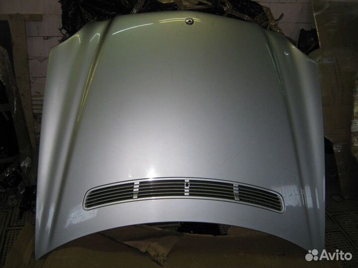 Капот Mercedes-Benz W211