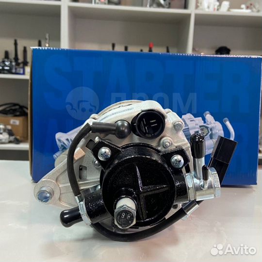 Генератор Isuzu 4BE1 24V (с вакуумом) 8970237331 D