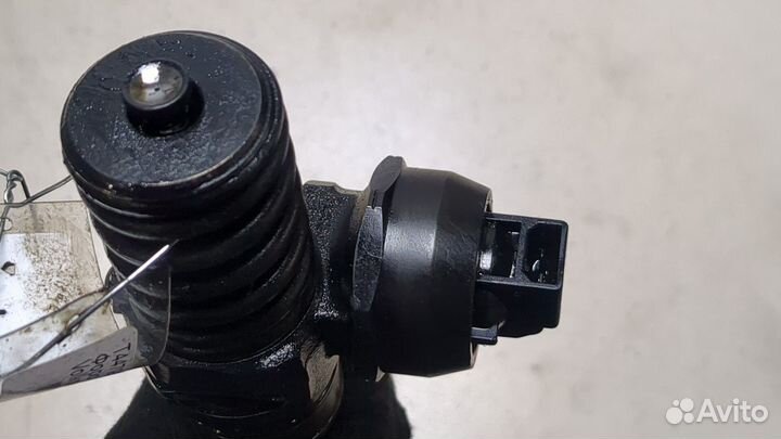 Форсунка топливная Volkswagen Touareg, 2004