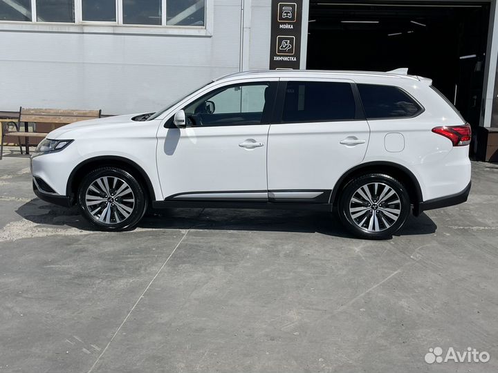 Mitsubishi Outlander 2.0 CVT, 2021, 37 000 км