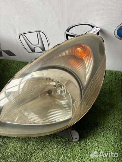 Фара Toyota Funcargo NCP20