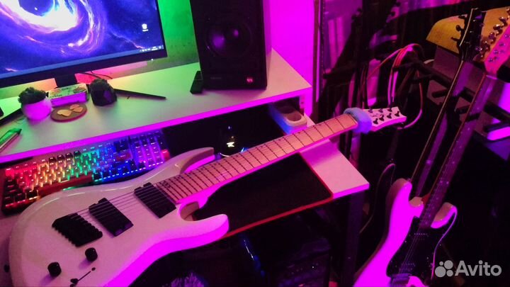 8 струнная электрогитара Harley Benton R-458MN