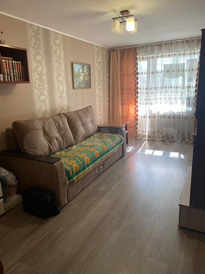 2-к. квартира, 52 м², 1/4 эт.