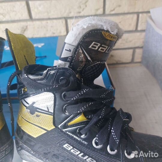 Хоккейные коньки bauer 3S 1