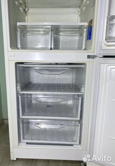 Холодильник бу indesit
