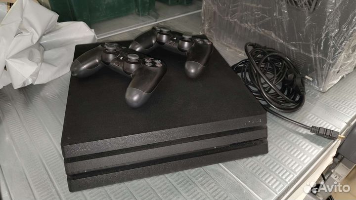 Sony playstation 4 pro. PS4