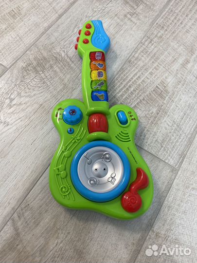 Гитара в рабочем состоянии. Состояние отличное