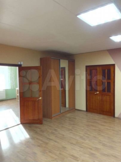 Комната 45 м², 2/2 эт.