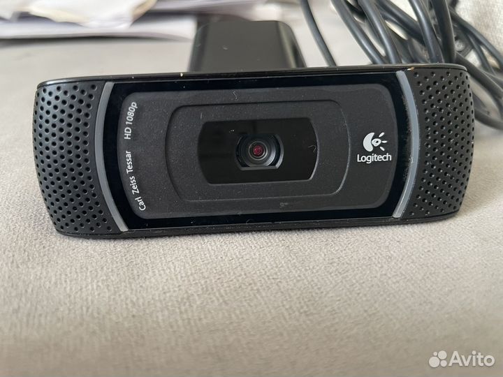 Веб-камера Logitech C910 Carl Zeiss Tessar 1080p