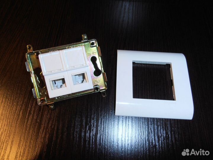 Розетка компьютерная RJ45/телефонная RJ11, Legrand