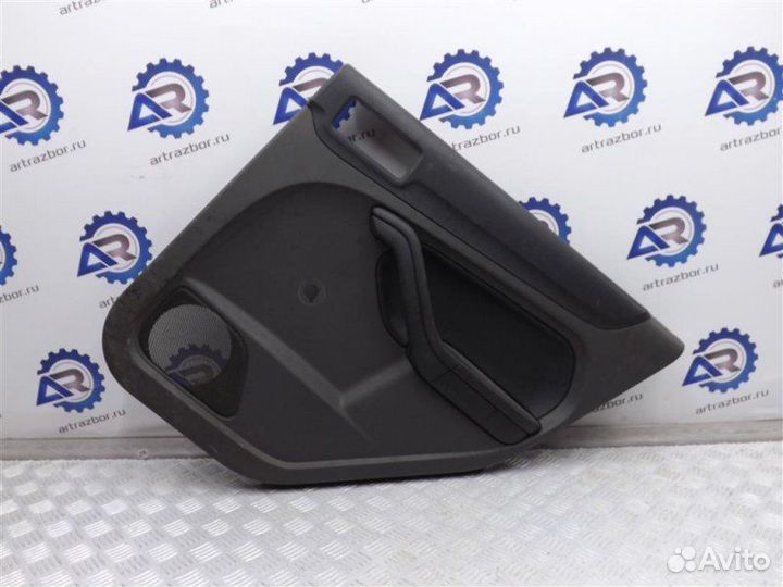 Обшивка двери задней правой Ford Focus 2 1.6 shdb