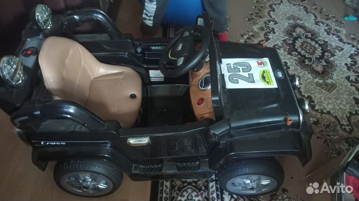 Детский электромобиль джип бу