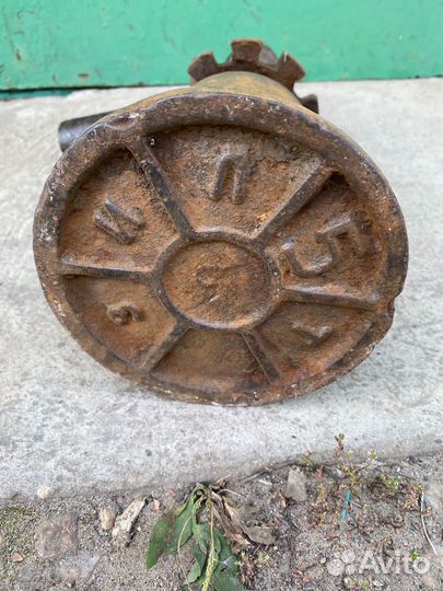 Домкрат винтовой