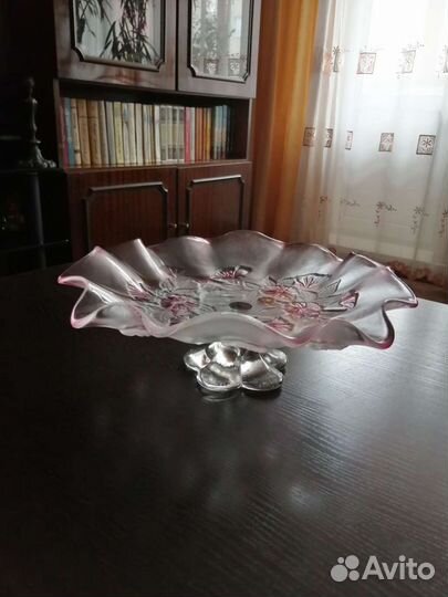 Хрусталь. Салатники, ладьи, пепельницы итд