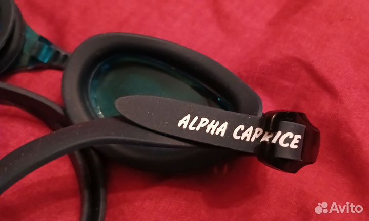 Детские плавки и очки в бассейн