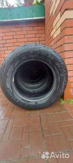 Bridgestone Dueler A/T 697 265/65 R17