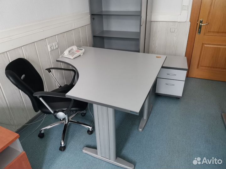 Стол офисный угловой бу