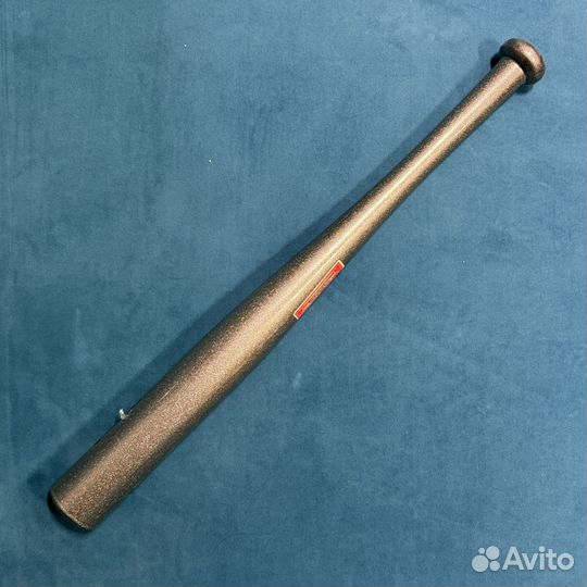 Бита для игры в бейсбол