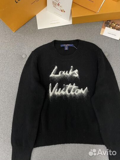 Черный женский свитер Louis Vuitton