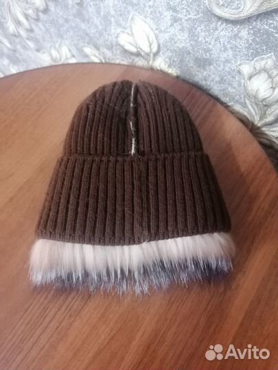 Шапка из чернобурки женская