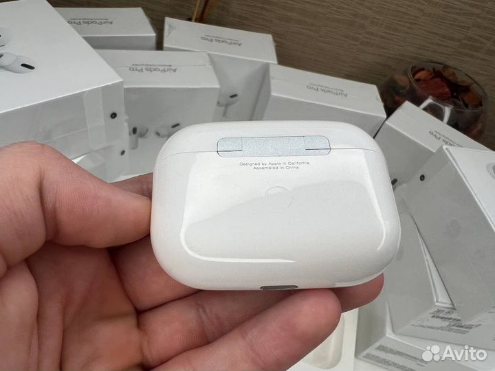 Airpods Pro с шумоподавлением