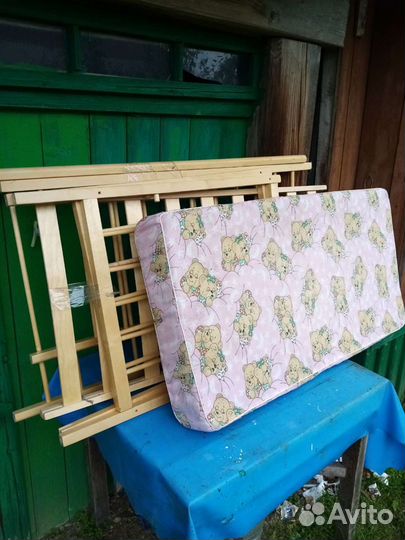 Детская кровать с наматрасником