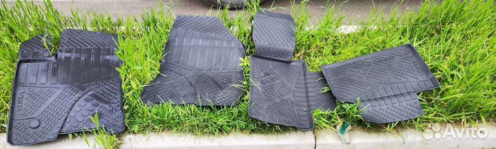 Полики на Лада Веста